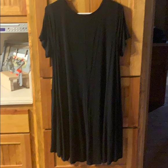 Dress - Picture 4 of 4